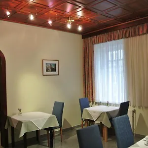 https://pension-schonbrunn.vienna-besthotels.com